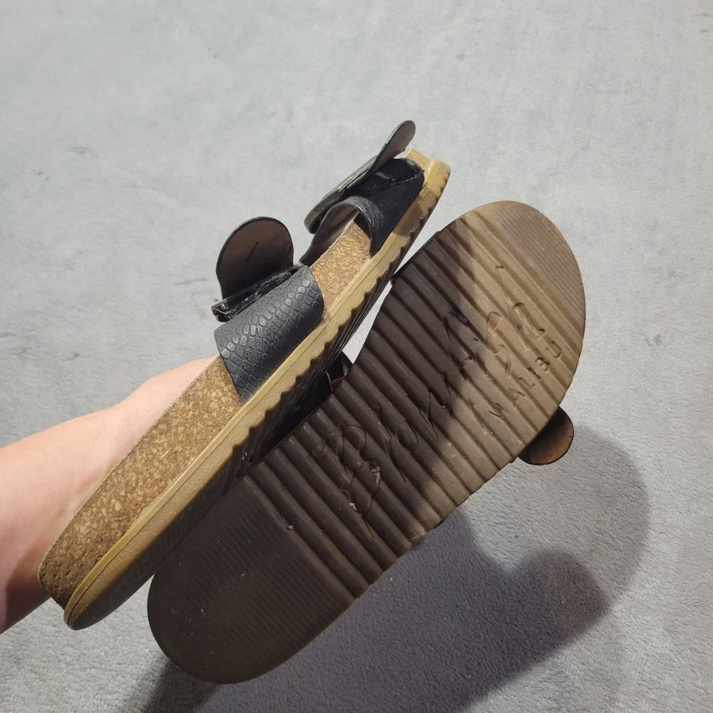 Blowfish Malibu 4Earth Sandals Women 9.5 Grey Snake‎ Print Slide Buckle Boho 73